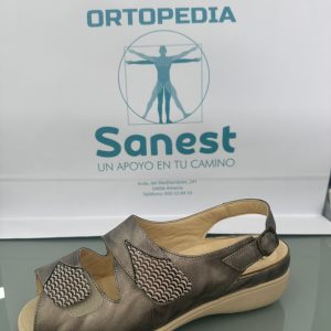 SANDALIA ORTOPÉDICA (VELCRO)
